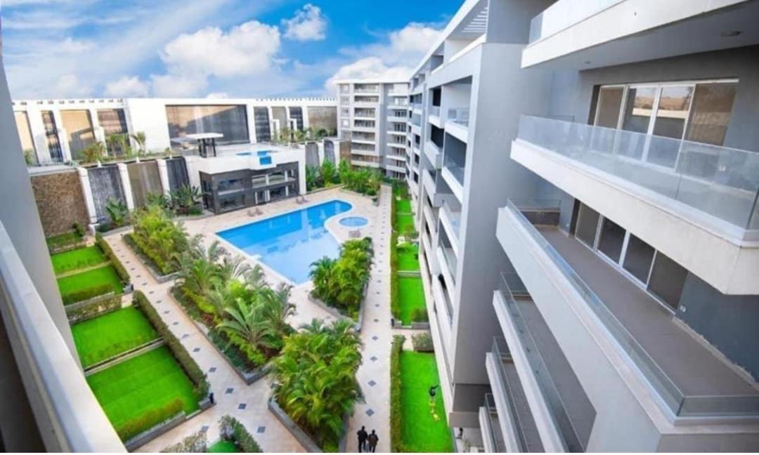 Fully Furnished Apartment At Ocean Blue Compound Kairo Exteriör bild